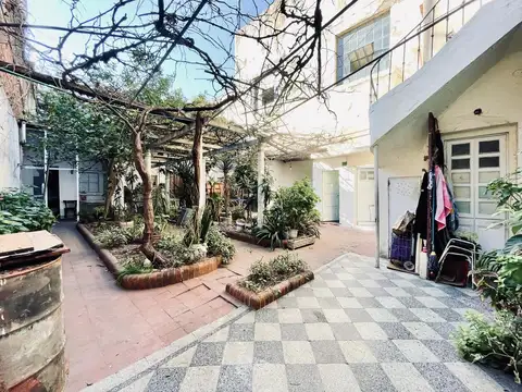 Terreno en Venta en Flores, USD 620.000