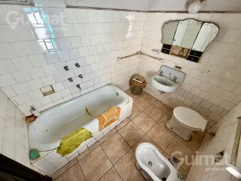 172 m2 - Entrada indep - con patio y balcon - Excelente ubicacion