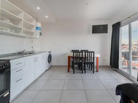 Venta monoambiente con balcón en Villa Bosch