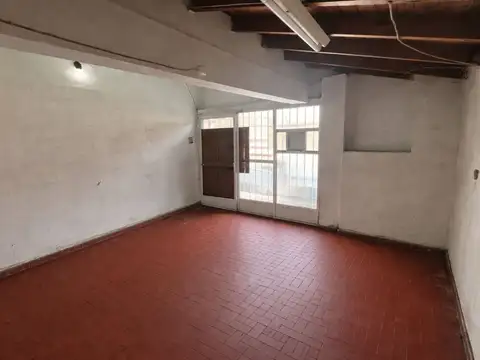 VENTA CASA 4 AMB LOCAL JARDIN ITUZAINGO