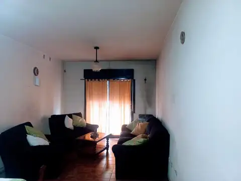 Depto Tipo Casa en Venta con 1 cocheras