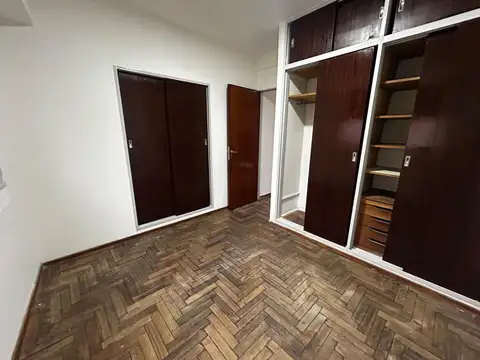 Departamento en Alquiler en Floresta, $ 800.000
