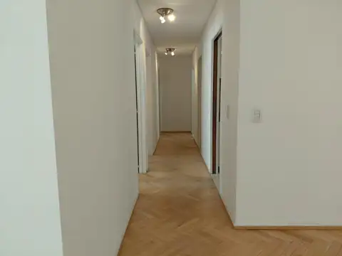 Departamento 4 ambientes con 2 baños