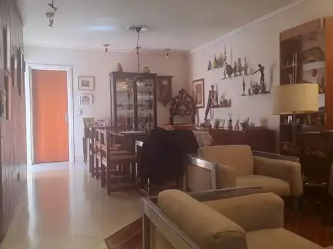 Depto Tipo Casa en Venta con 1 cocheras