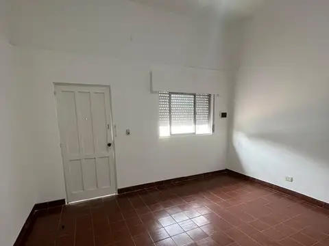 Fray Luis Beltrán 200, Piso PB