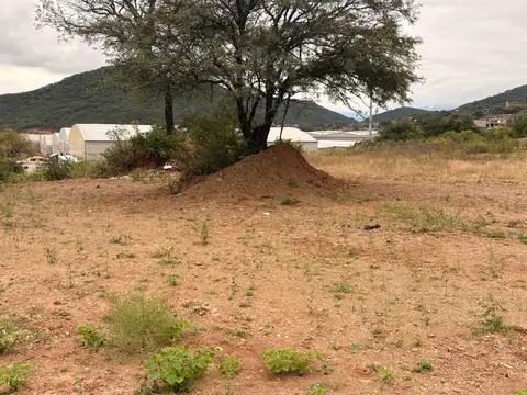 TERRENO BARRIO AUTODROMO