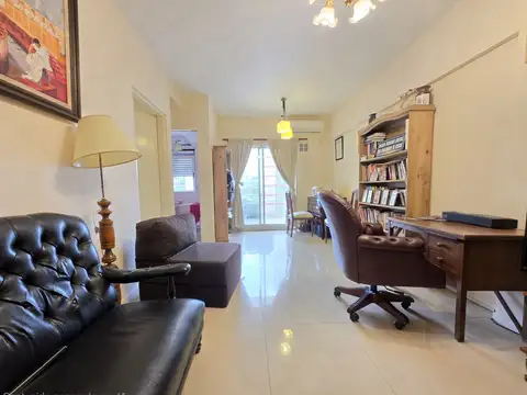 Av. Juan B. Alberdi 2934 2 ambientes con balcón IMPECABLE