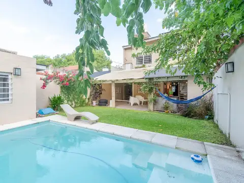 Casa Chalet  en Venta en Lomas de Zamora, G.B.A. Zona Sur, Argentina