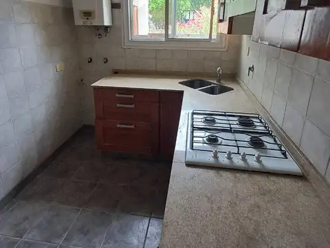 Depto Tipo Casa en Venta en Vicente López, USD 192.000