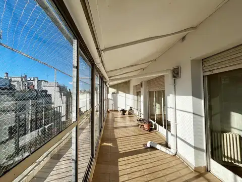 Avenida Rivadavia 4200