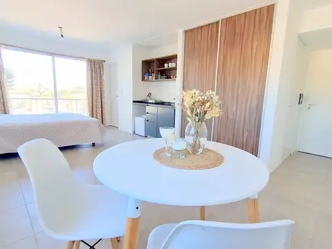 VENTA DEPARTAMENTO DOS AMBIENTES CASTELAR TERRAZA