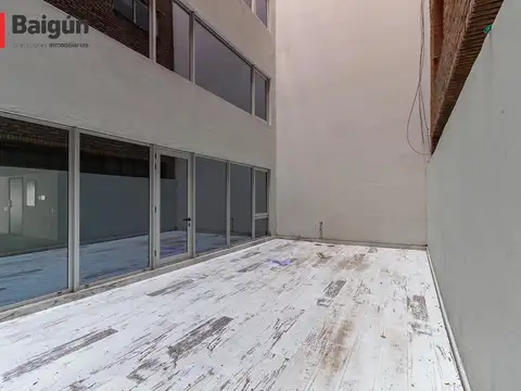 PISO 5 - UNIDAD 04 - TRIBUNALES OFFICE