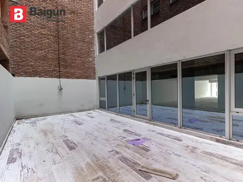 EDIFICIO DE OFICINAS EN EXCELENTE UBICACION