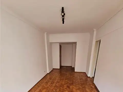 Paraguay 4600, Piso 3