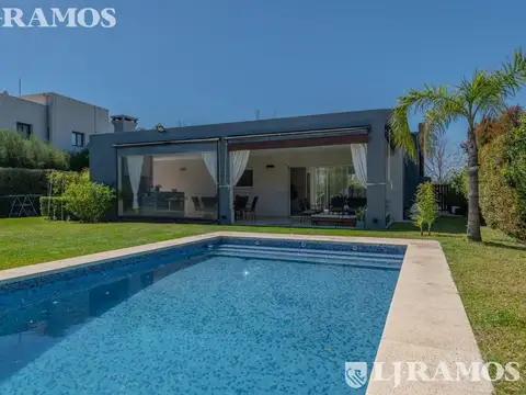 LOTE INTERNO. 3 DORMITORIOS.