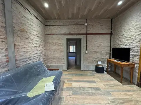 Casa 2 ambientes con 2 baños