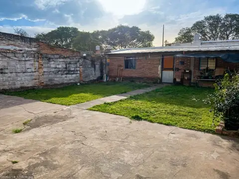 CASA VENTA B° ARENALES ZONA SUR 3 DORMITORIOS