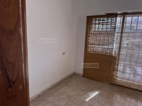Local en Alquiler en San Justo, $ 400.000