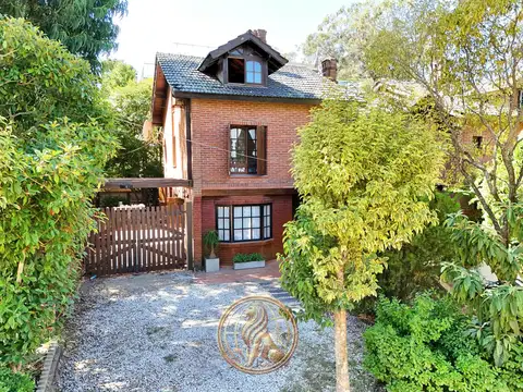 Depto Tipo Casa en Venta de 4 ambientes