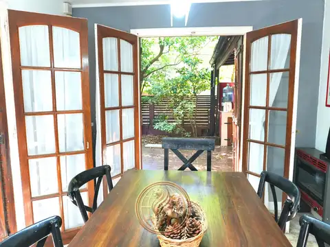 Depto Tipo Casa 4 ambientes con 2 baños
