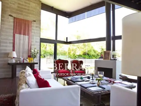 Casa en Venta en El Estribo - 4 dormitorios