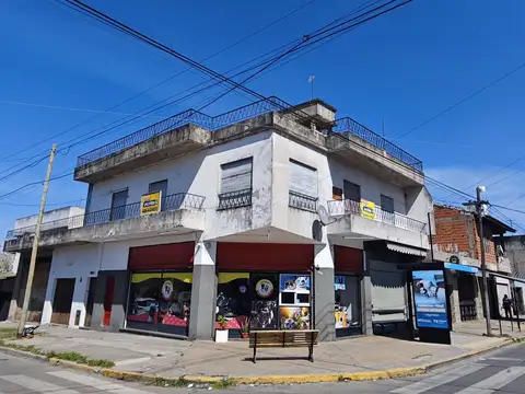 DEPARTAMENTO 4 AMB EN PISO CON BALCON Y DOS TERRAZA Y COCHERA PARA 2 AUTOS