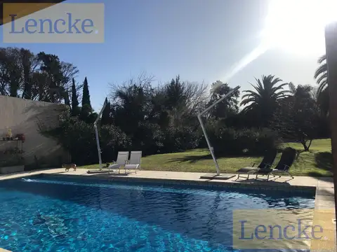 Casa en Venta al Este
