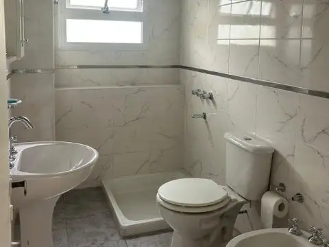 Departamento en Alquiler en Remedios de Escalada, $ 470.000
