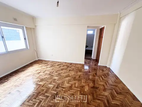 Av. Directorio  al 700