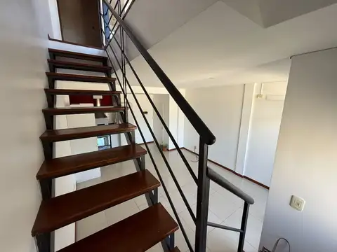 Depto Tipo Casa 2 ambientes con 1 baño