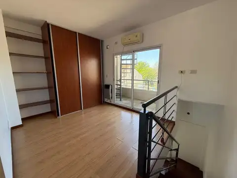 Depto Tipo Casa en Alquiler 15 años