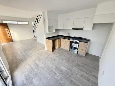 Dúplex 3 ambientes a estrenar.