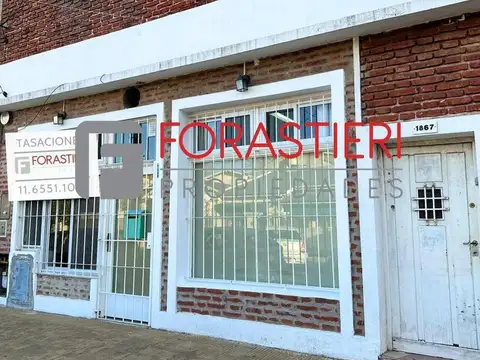 LOCAL EN CENTRO COMERCIAL MARTINEZ