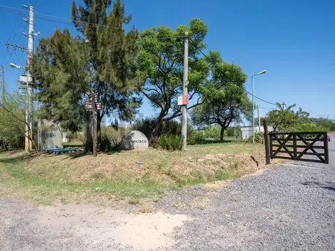 LOTE EN VENTA EN CITY BELL, 446 y 136