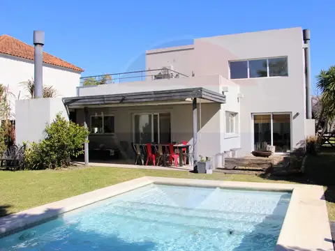 Casa en Venta al Este