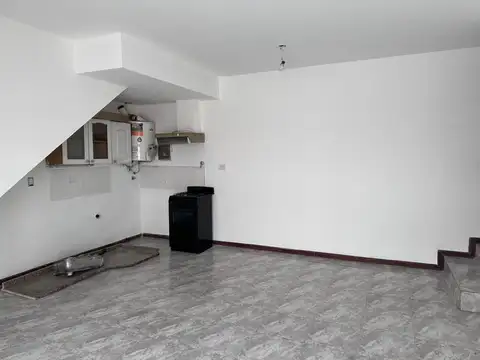 Depto Tipo Casa en Venta en Villa Santa Rita, USD 68.000