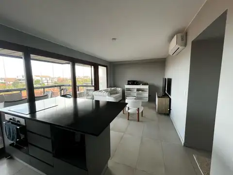 Departamento en venta - 2 Dormitorios 1 Baño  -76Mts2 - Pinamar