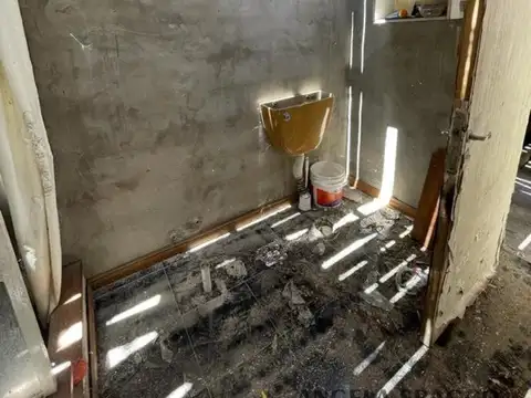 Casa 3 ambientes con 1 baño