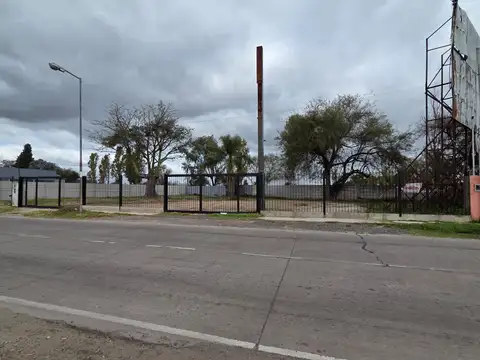 TERRENO CON AMPLIO FRENTE A COLECTORA