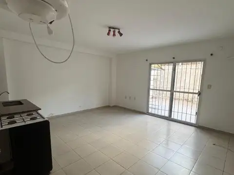 Departamento en Alquiler en Moron Sur, $ 340.000