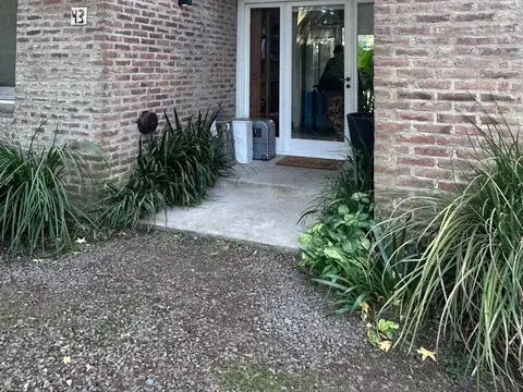 Casa en Venta en Don Torcuato, USD 310.000