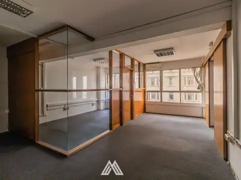 Alquiler gran oficina frente al Palacio Salvo