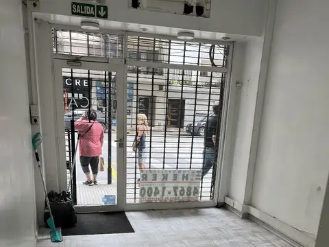Avenida Luis María Campos 200