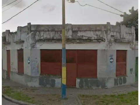 PROPIEDAD A DEMOLER EN ESQUINA DE CASILDA Y DIAZ VELEZ