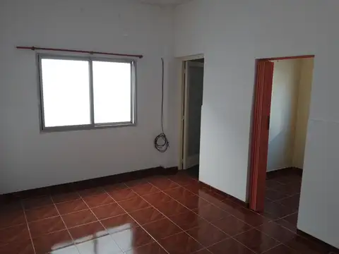 Departamento en Alquiler en Barrio Sargento Cabral, $ 330.000