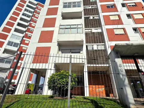 Venta Departamento 3 ambientes al frente con balcón San José Mar del Plata