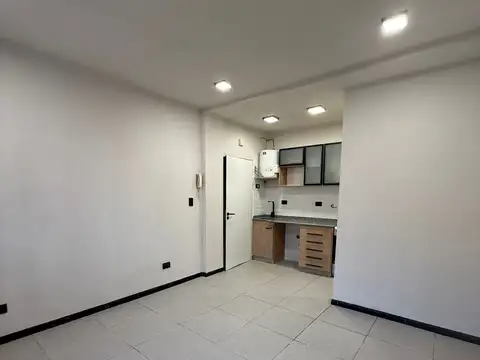 1 ambiente Villa Urquiza SEMI ESTRENAR PB FRENTE Luminoso 22m2 Zado 3200
