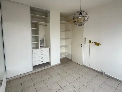 D´Elia 900, Piso 7