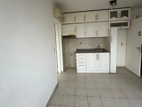 D´Elia 900, Piso 7