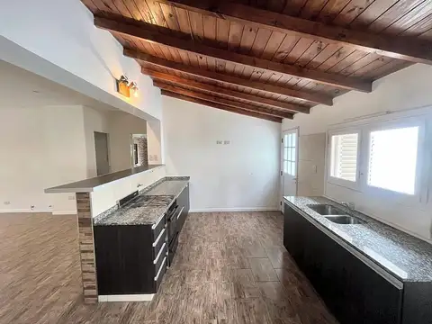 Depto Tipo Casa 3 ambientes con 1 baño